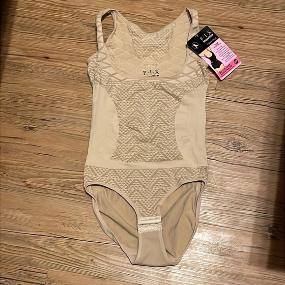 F•I•X Other - NWT F.I.X Shapewear firm control nude color